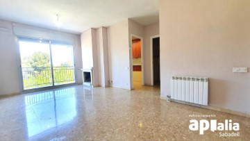 Piso 4 Habitaciones en L'Arboç