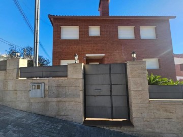 House 5 Bedrooms in Torrent Ballester