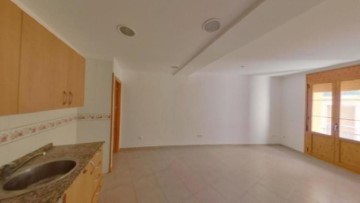 Apartment 3 Bedrooms in Vilada