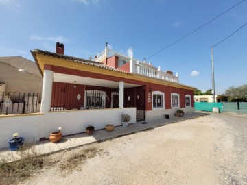 House 5 Bedrooms in Benejúzar