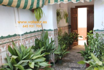 House 6 Bedrooms in Restabal