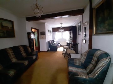 Apartment 3 Bedrooms in Andra Mari