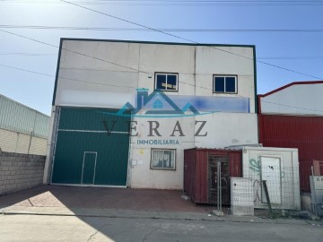 Industrial building / warehouse in El Gran Chaparral