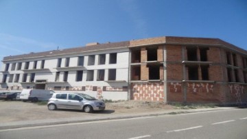 Edificio en La Cendrosa