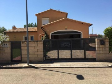 Casa o chalet 4 Habitaciones en Zona Rural Raval de Baix - Eixample