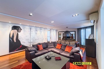 Apartment 5 Bedrooms in Centro-Rambla