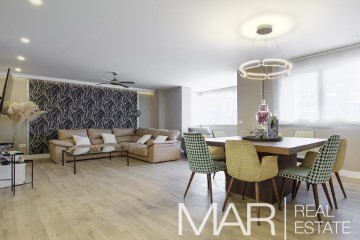 Apartment 4 Bedrooms in Centro - Corte Inglés