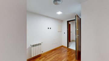 Apartment 5 Bedrooms in Murcia Centro