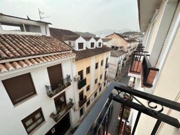 Piso 4 Habitaciones en Antequera Centro
