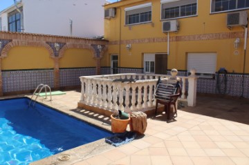 House 5 Bedrooms in Tomelloso