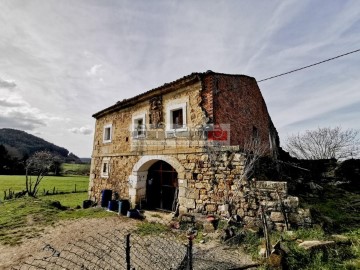 Casa o chalet 5 Habitaciones en Bárcena de Cicero