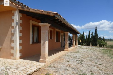 Country homes 3 Bedrooms in Biniali