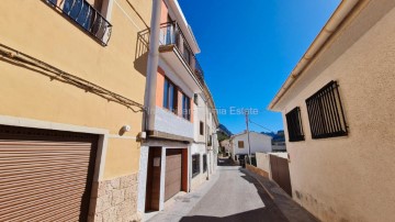 Apartment 4 Bedrooms in Sella