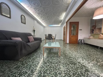 House 3 Bedrooms in Càrcer