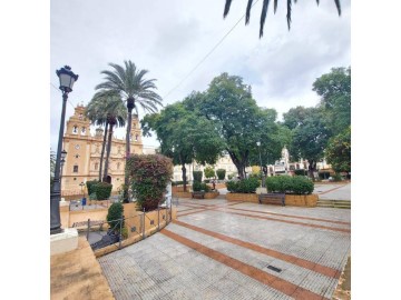 Local en Huelva Centro