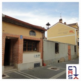 House 3 Bedrooms in Tudela de Duero