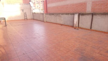 House 4 Bedrooms in Villamediana de Iregua