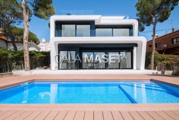 House 4 Bedrooms in Platja d'Aro