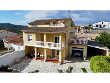 House 6 Bedrooms in Raval del Sellares