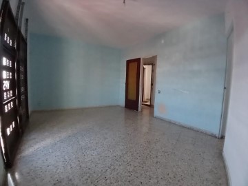 Piso 3 Habitaciones en Les Casernes - Sant Jordi