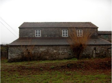 Quintas e casas rústicas em Nebra (Santa María)