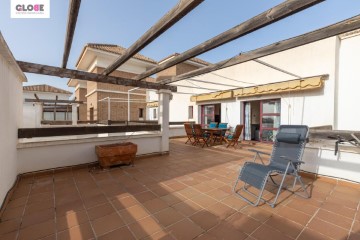 Ático 3 Habitaciones en Playa Granada