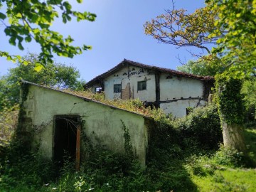 Country homes in Uresarantze Auzoa