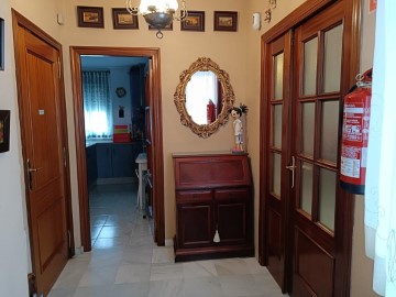 Apartment 3 Bedrooms in Gines