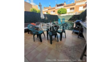 House 4 Bedrooms in Torrefarrera