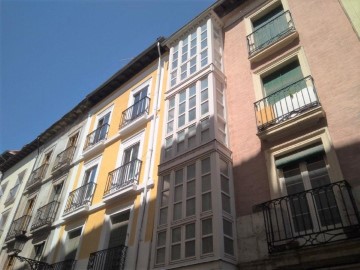 Piso 1 Habitacione en Burgos Centro