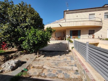 Casa o chalet 5 Habitaciones en Sant Miquel d'Olerdola