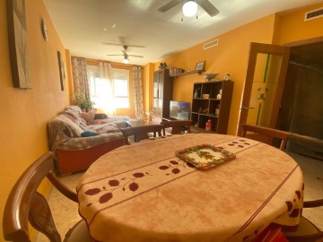 Apartment 3 Bedrooms in Polinyà de Xúquer
