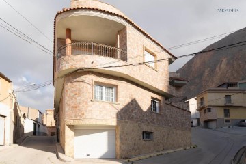 House 5 Bedrooms in Albatera