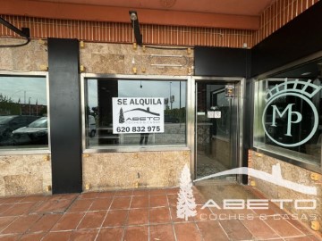 Commercial premises in Club de Campo