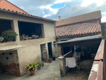 House 12 Bedrooms in Santa Maria de Palautordera