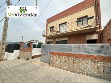 House 6 Bedrooms in Sant Vicenç dels Horts