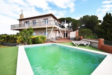 Casa o chalet 5 Habitaciones en Vilanova del Vallès