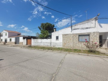 Maison 4 Chambres à Pueblonuevo de Miramontes