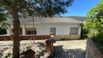 House 3 Bedrooms in El Taio