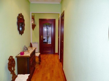 Apartment 4 Bedrooms in Miranda de Ebro Centro