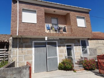 Casa o chalet 4 Habitaciones en Bobadela A Pinta (Santa Mariña)