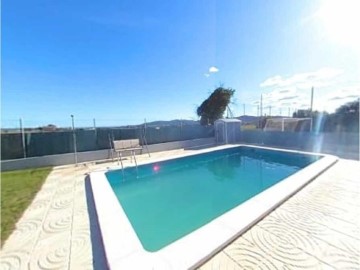 Casa o chalet 4 Habitaciones en La Bisbal del Penedès