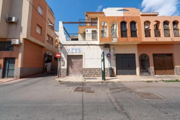 Dúplex 4 Habitaciones en Barrio San Luis - Los Molinos