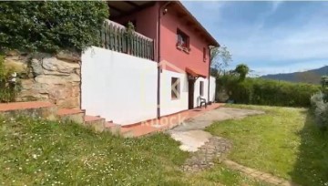 House 3 Bedrooms in Murias