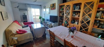 Piso 3 Habitaciones en Valdeastillas - Fuentezuelas