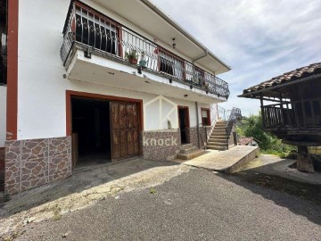 Casa o chalet 5 Habitaciones en Bercio