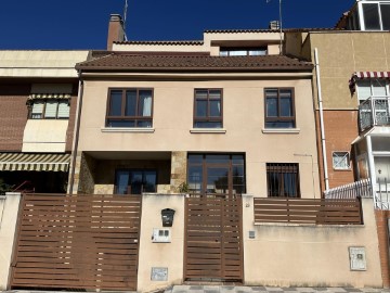 Casa o chalet 4 Habitaciones en San Fernando - Ctra. de Valencia