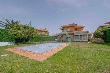 Casa o chalet 4 Habitaciones en San Juan de Piñera