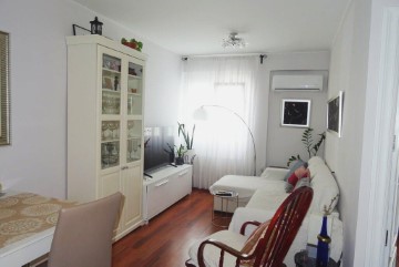 Apartment 2 Bedrooms in Almozara