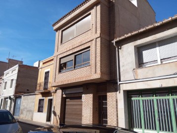 House 3 Bedrooms in Urb. Sta. Bárbara